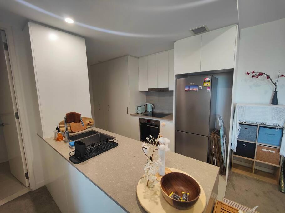 Lakeside Apartment, Walking Distance To Foreshore Kingston ภายนอก รูปภาพ